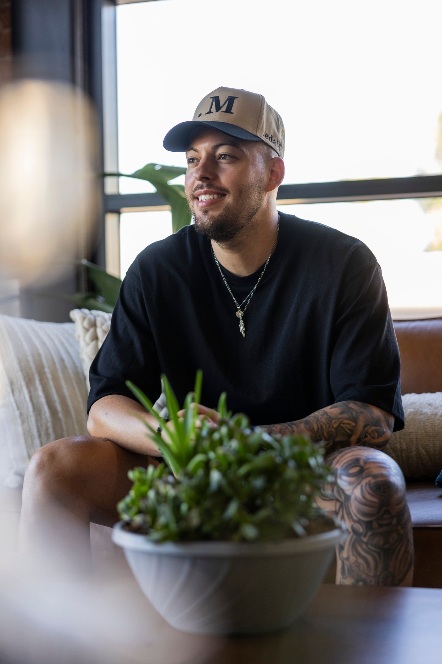 M Logo Hat (Black/Cream)