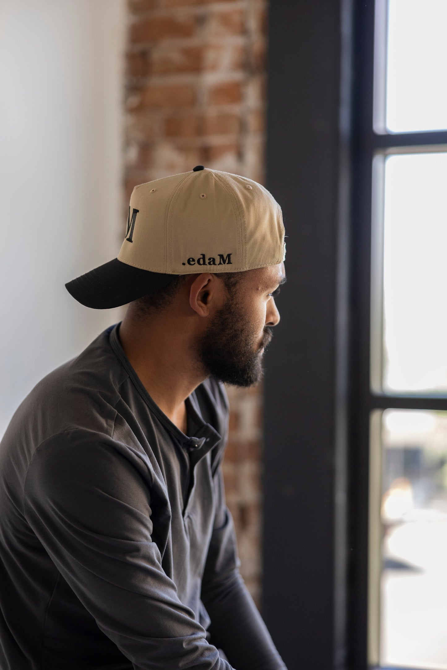 M Logo Hat (Black/Cream)